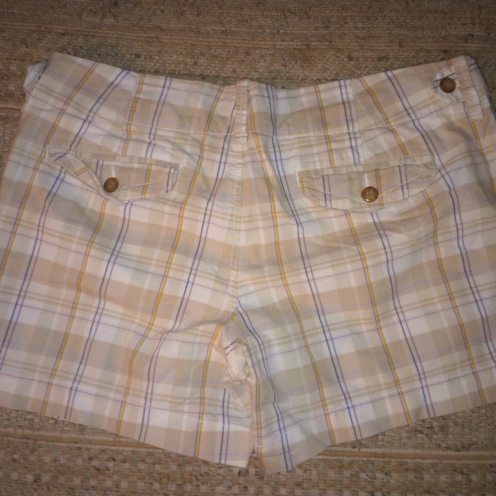 Size 10 old navy shorts